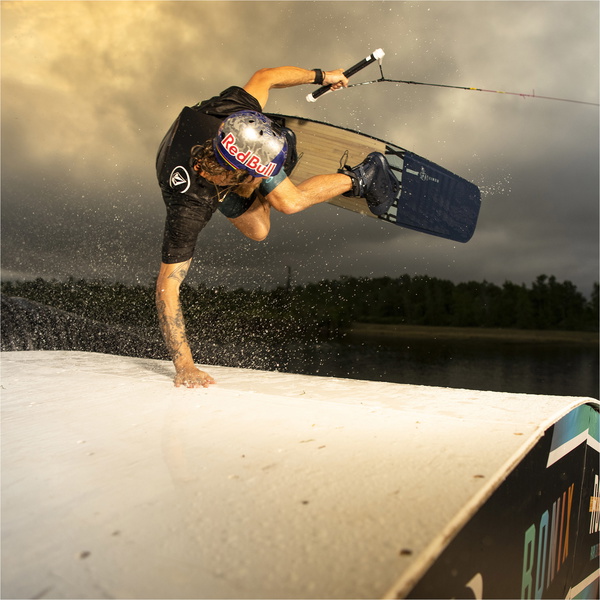 2022 Ronix Kinetik Project Springbox 2 Cable Wakeboard 22220 - Navy / Gris / Negro