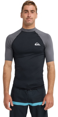 2026 Quiksilver Hombres Everyday Camiseta De Manga Corta De Licra UPF50 AQYWR03130 - Black / Iron Gate