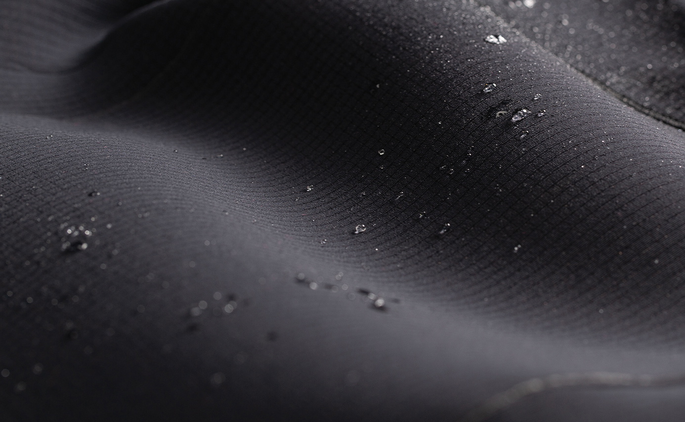 Material de rejilla Channel Flex en el exterior del Xcel Infiniti LTD