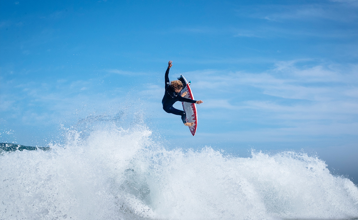 Surfista con el neopreno Rip Curl Dawn Patrol Warmth