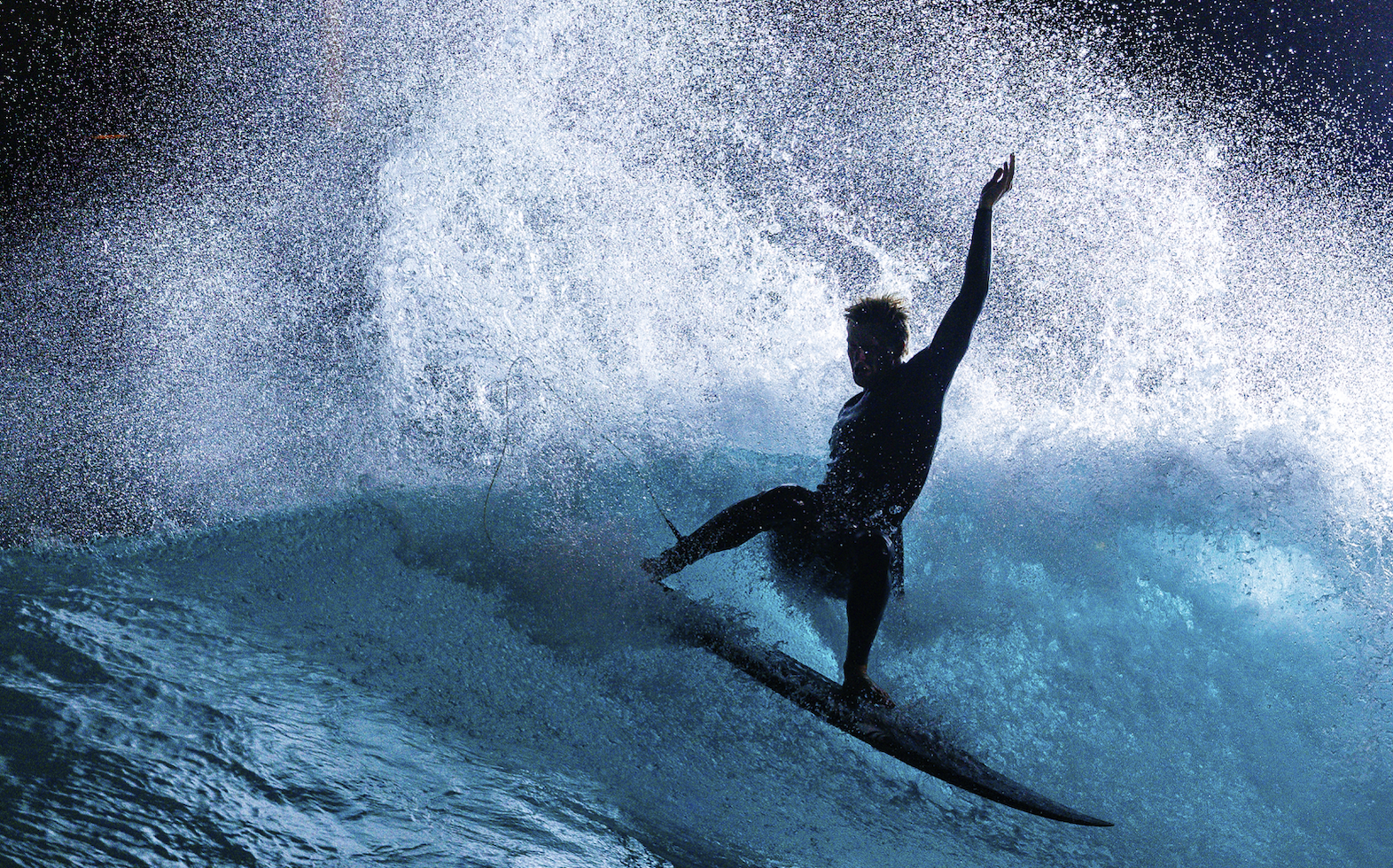 Surfista con un neopreno Rip Curl Elasto